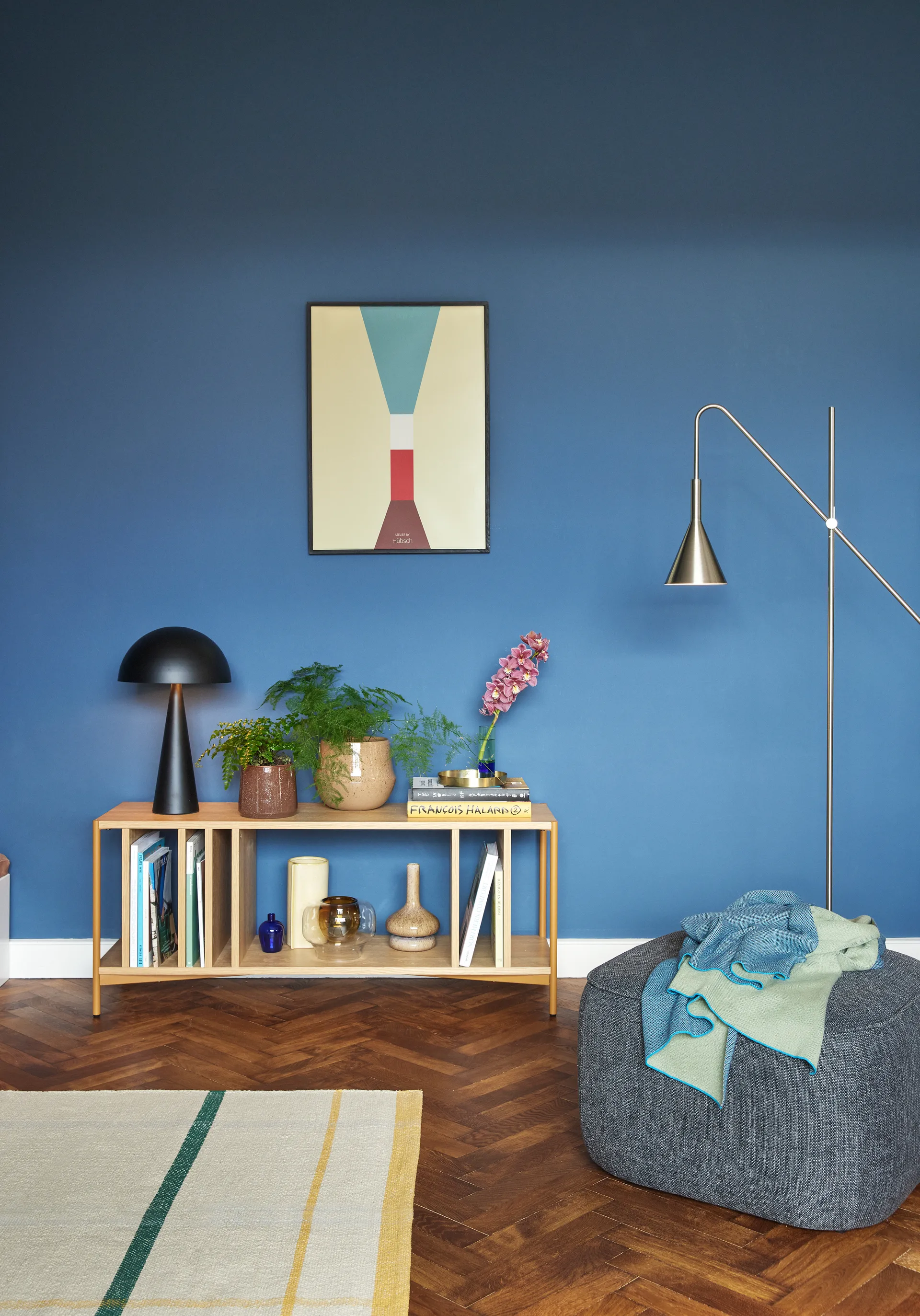 Mush pöytävalaisin mänty, Musta Hübsch Interior