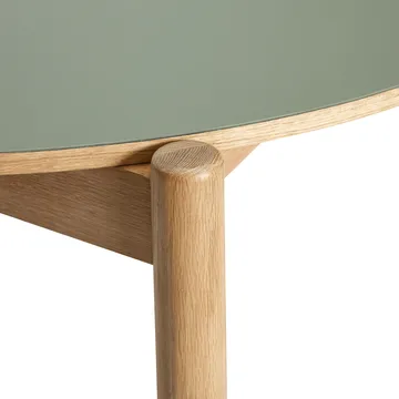 Oblique ruokapöytä - Olive, Ø126 cm - Hübsch Interior