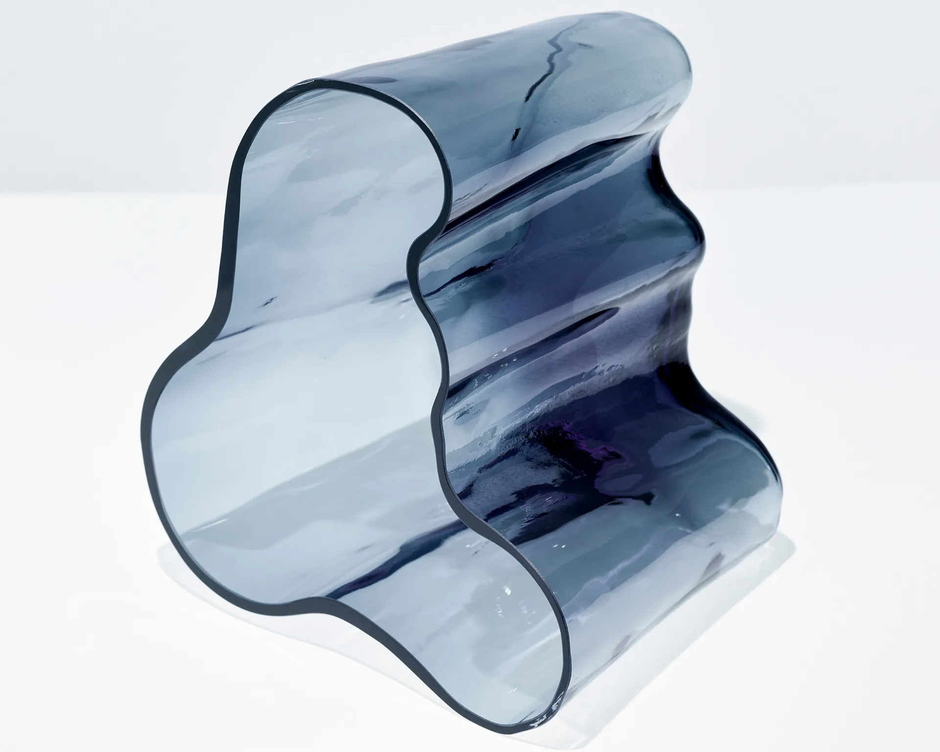 Alvar Aalto vaasi 140 mm, Tummanharmaa Iittala