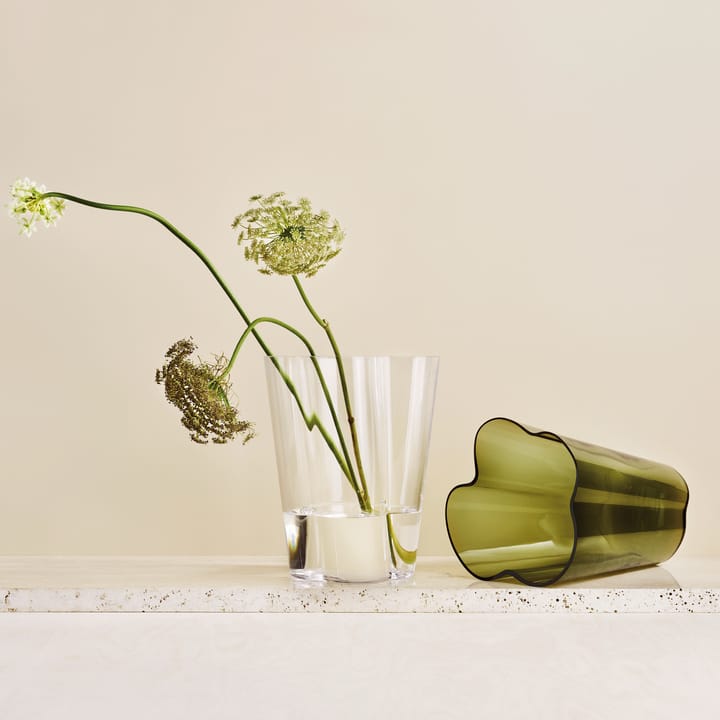Alvar Aalto vase moss green - 270 mm - Iittala