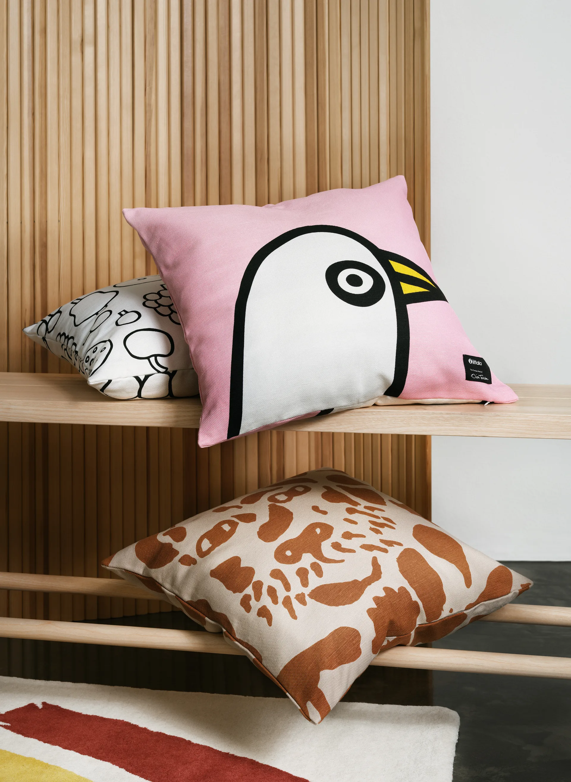 Oiva Toikka Birdie -tyynynpäällinen 47x47 cm, Vaaleanpunainen Iittala