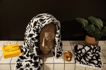 Oiva Toikka Cheetah kylpypyyhe 70x140 cm - Musta-valkoinen - Iittala