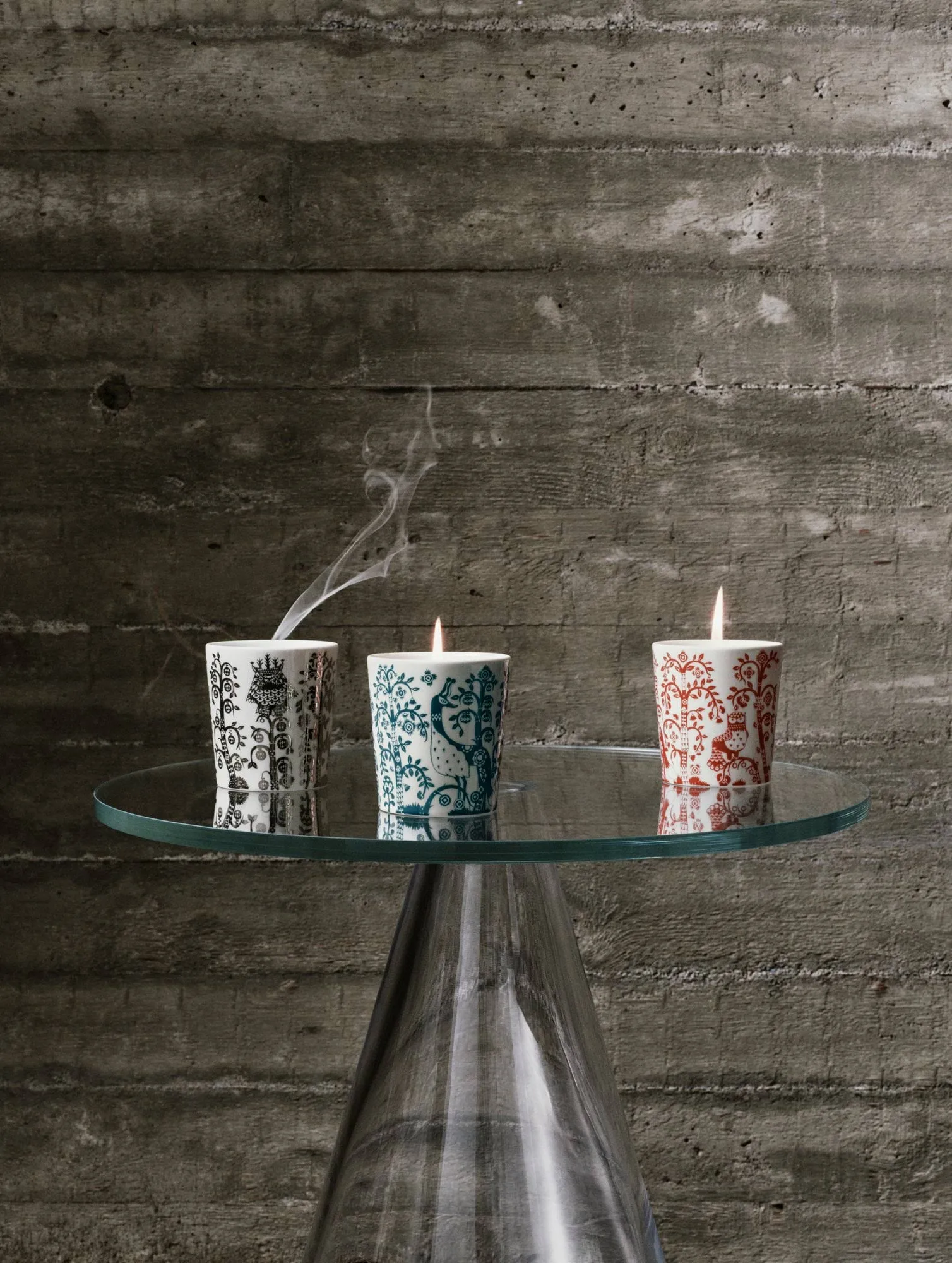 Taika kynttilä, Granaatinpunainen, 9 cm Iittala