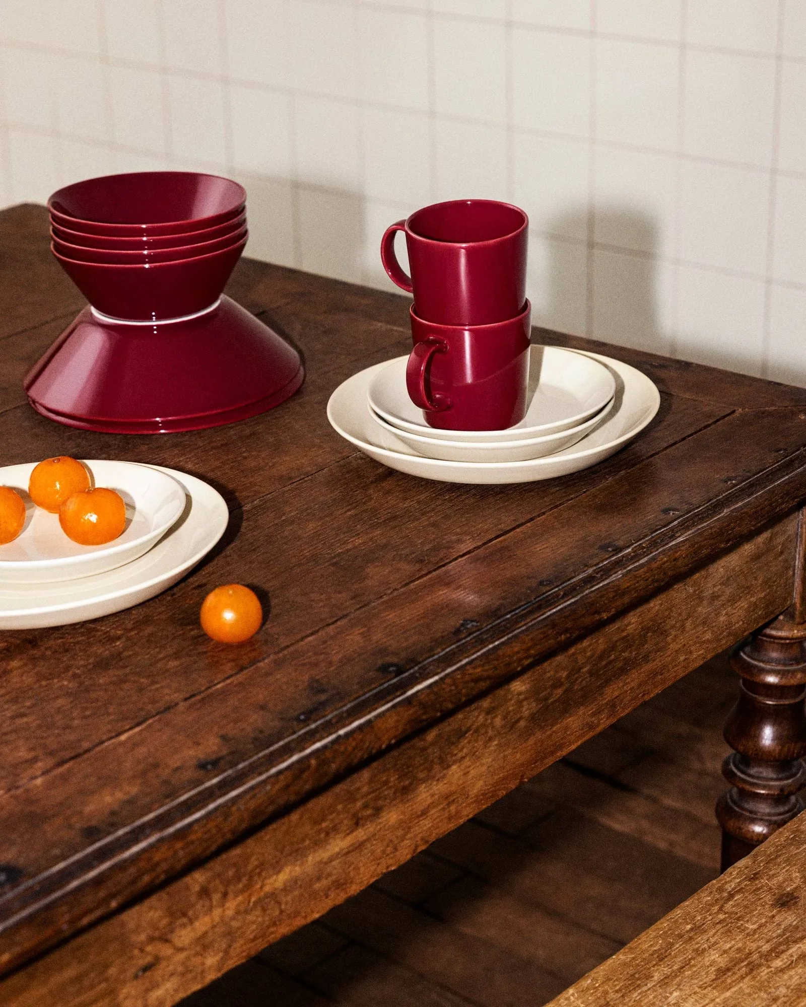 Teema syvä lautanen, Kirsikka Iittala