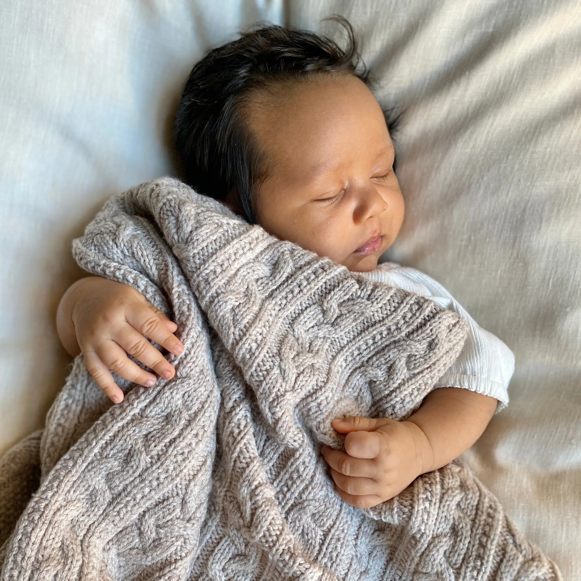 Baby peitto neulottu merinovillasta 80x100 cm, Oatmeal Jack o Juno