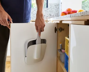 Cleantech seinäkiinnitteinen roskaharja ja rikkalapio - Kivi - Joseph Joseph