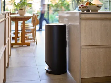 Joseph Joseph Arc poljettava roskis 30 L - Hiilivarjo - Joseph Joseph