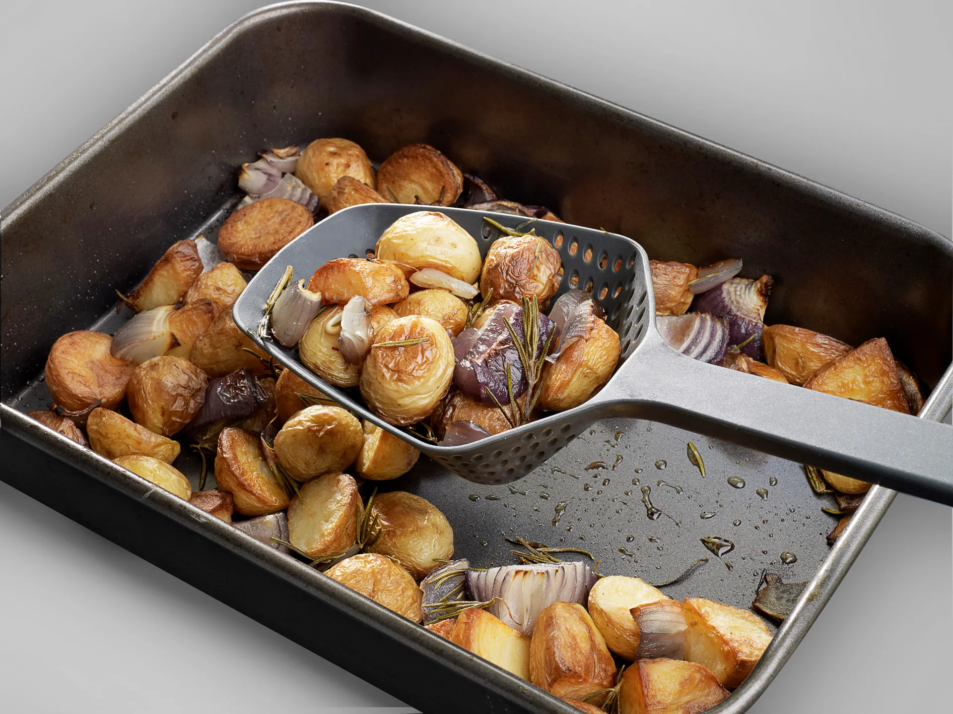 Scoop plus siivilä 34 cm, Musta Joseph Joseph