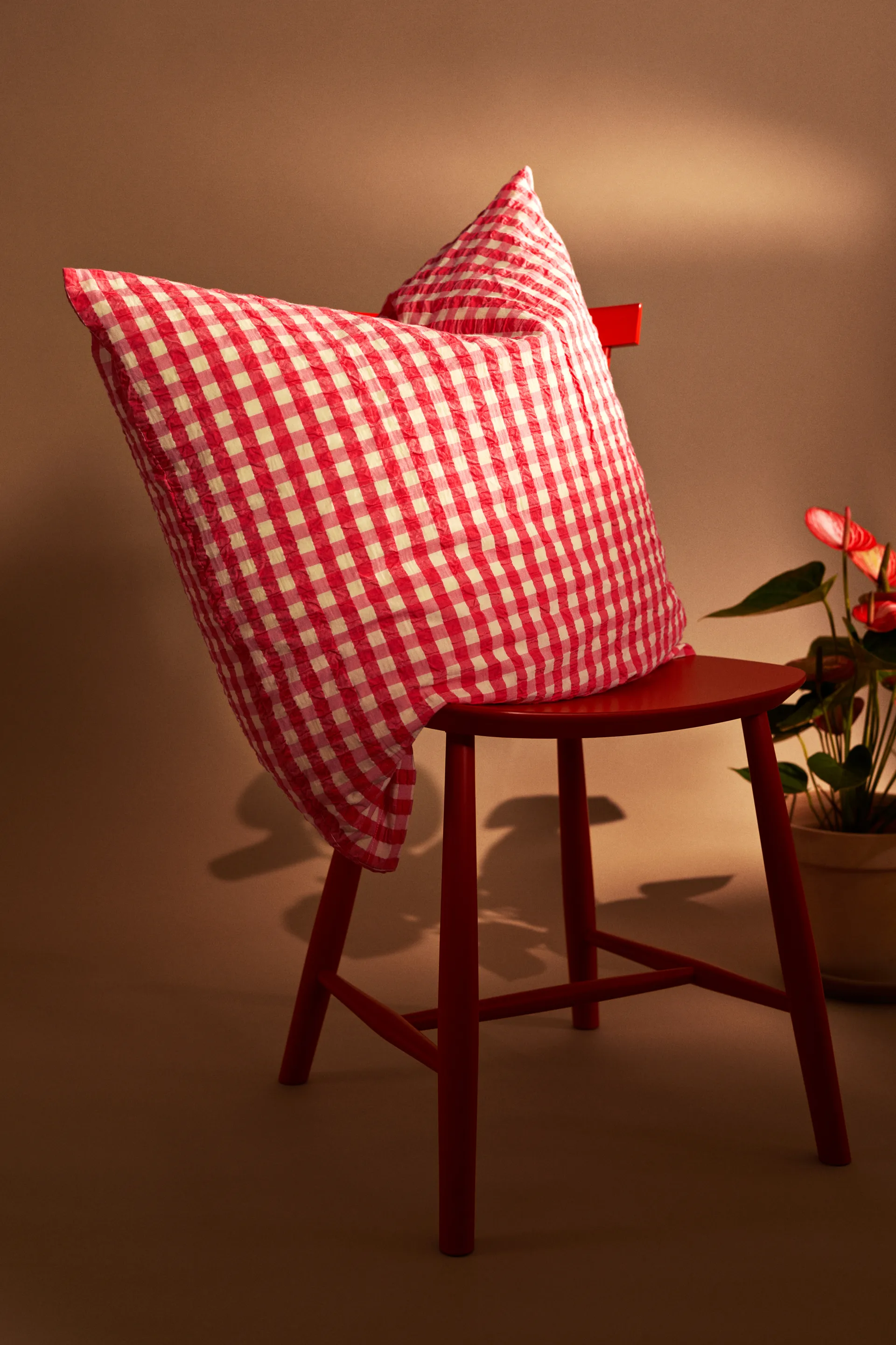 Bæk&Bølge pussilakanasetti 150x210 cm, Punainen-keltainen Juna