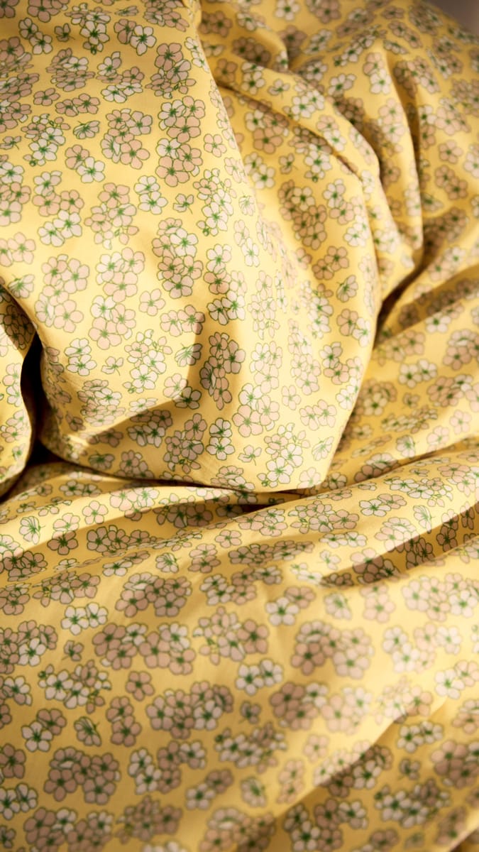Pleasantly vuodevaatesetti 220x220 cm, Keltainen Juna