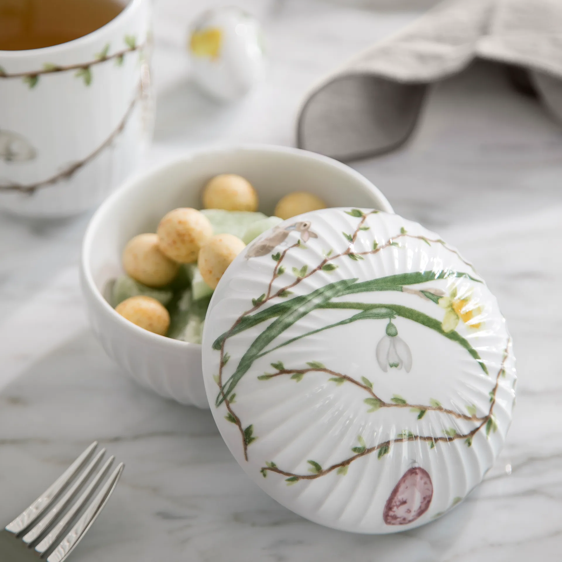 Hammershøi Easter -makeiskulho Ø 12 cm, Valkoinen Kähler