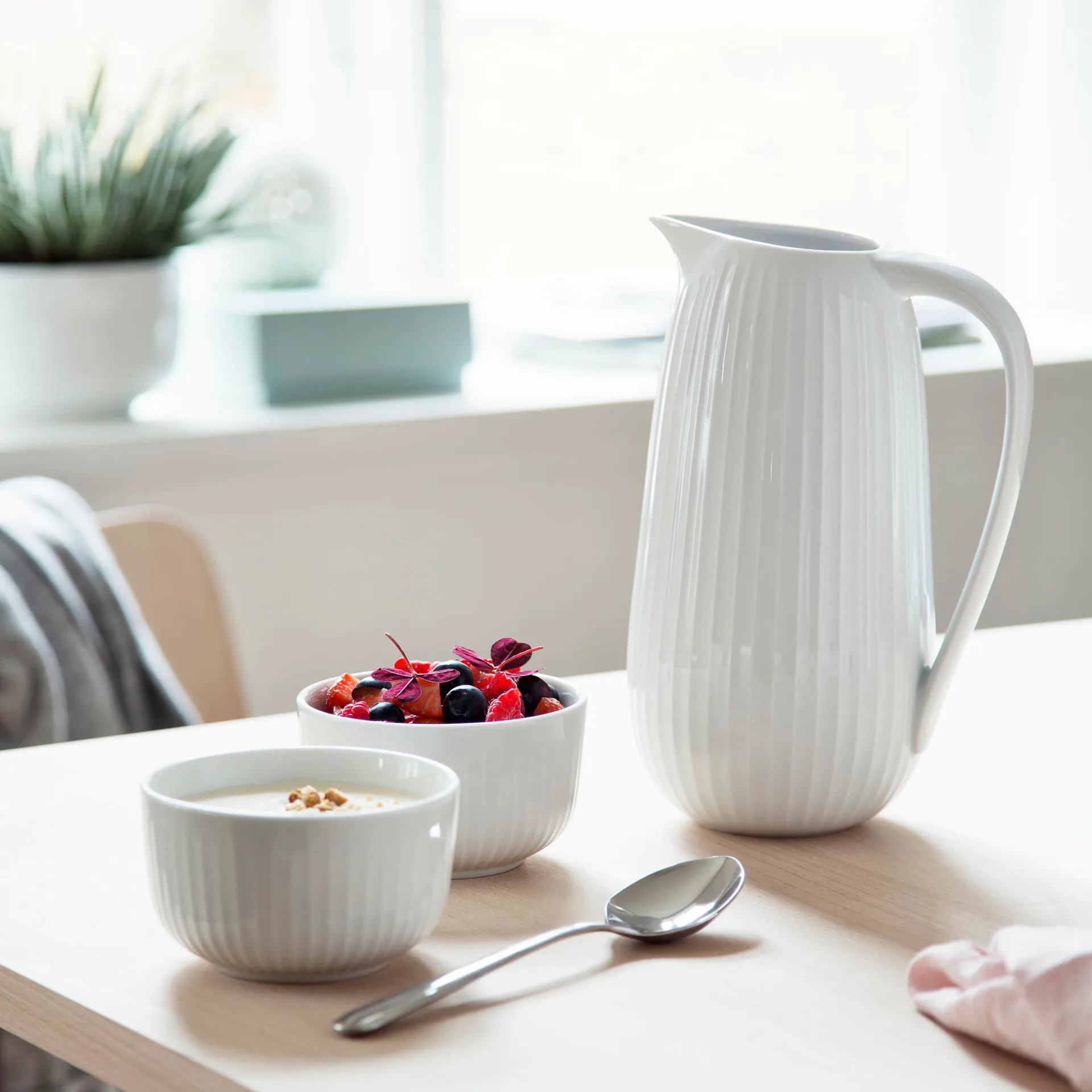 Hammershøi kannu, valkoinen Kähler