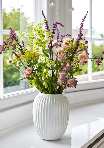 Hammershøi maljakko keskikokoinen - valkoinen - Kähler