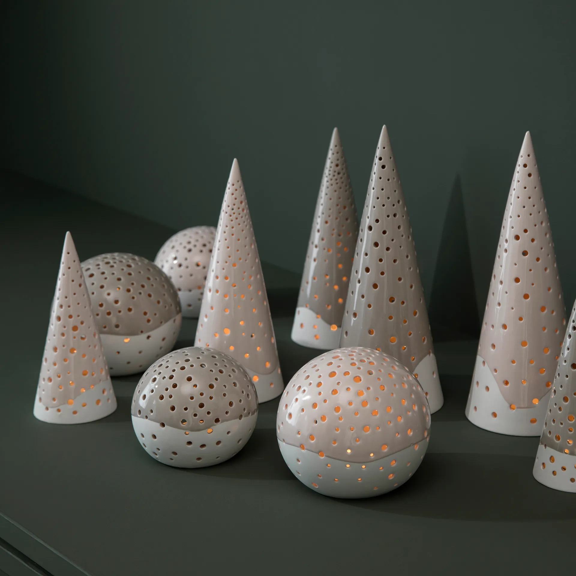 Nobili kynttilänjalka keskikokoinen, Nude Kähler