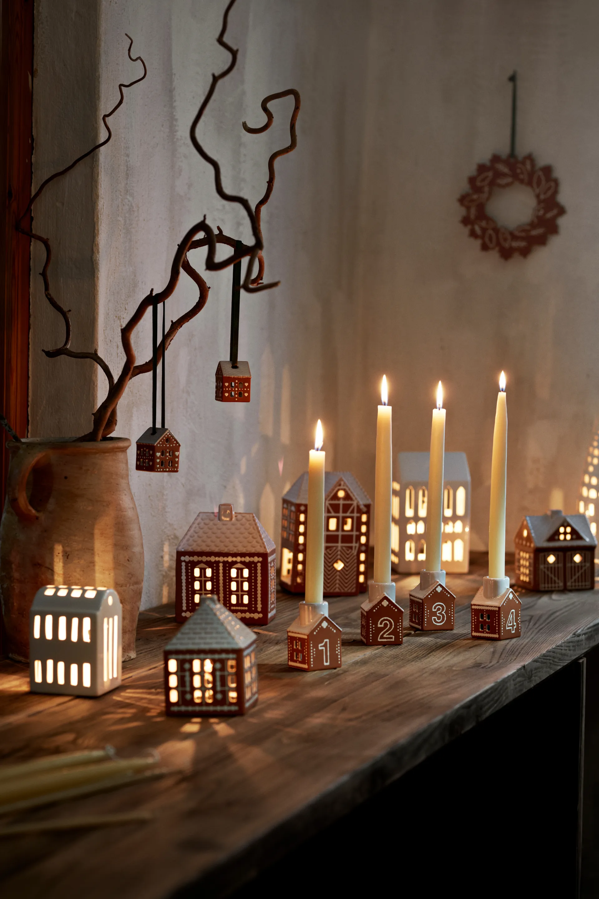 Piparkakku adventtikynttelikkö 4 osaa, Ruskea Kähler