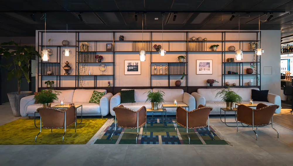 Bruno nojatuoli, Ydinnahka konjak-krom Källemo