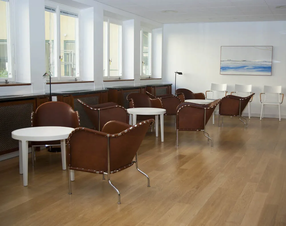 Bruno nojatuoli, Ydinnahka ruskea vintage kromijalka Källemo