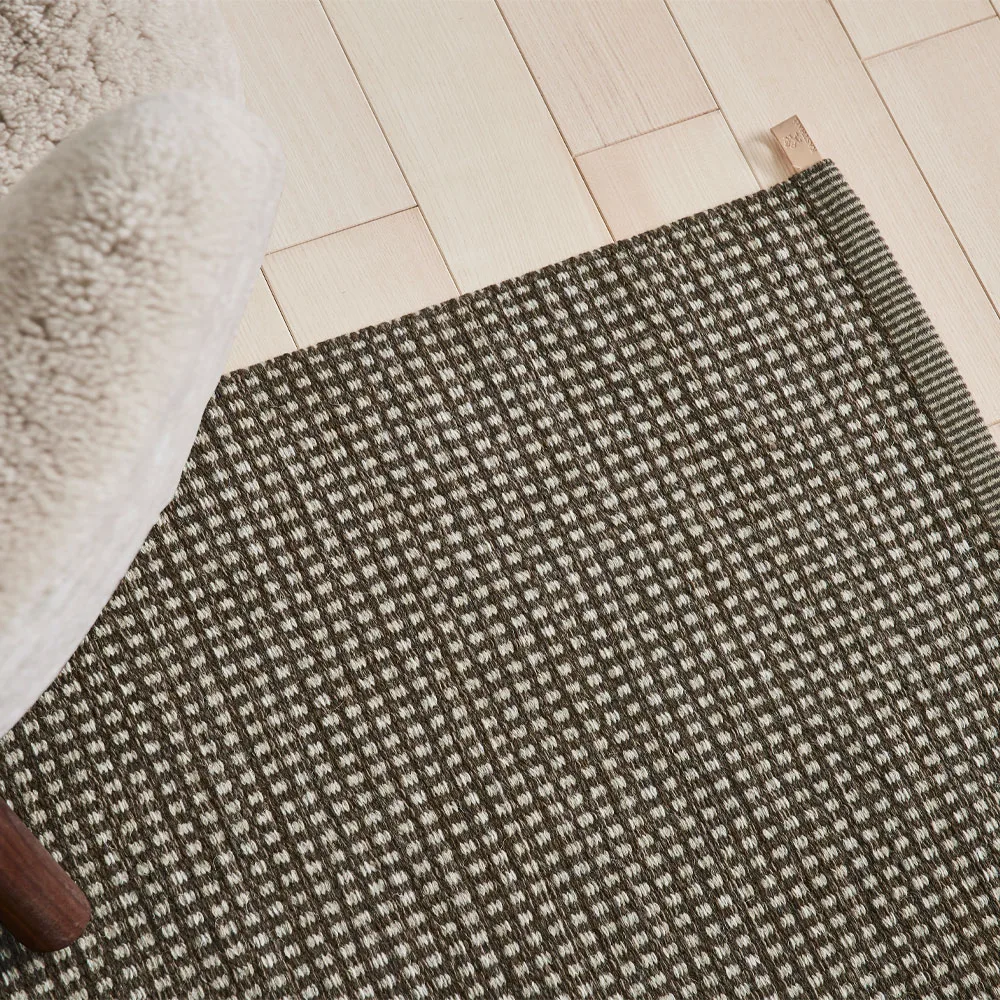 Dot Icon -käytävämatto, Raw umber 783 90 x 250 cm Kasthall