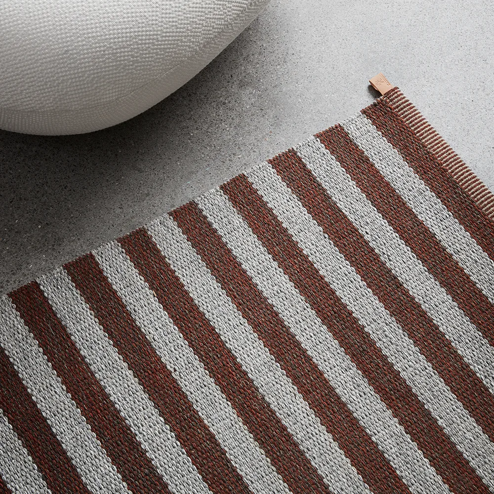 Narrow Stripe Icon -matto, Bamboo leaf 300 x 195 cm Kasthall