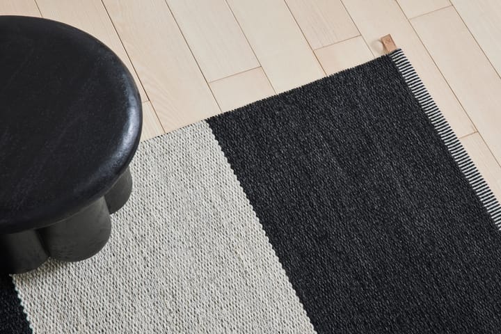Wide Stripe Icon matto 85x240 cm, Midnight black Kasthall