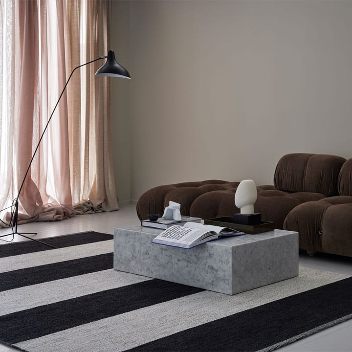 Wide Stripe Icon -matto, Midnight black 554 240 x 165 cm Kasthall