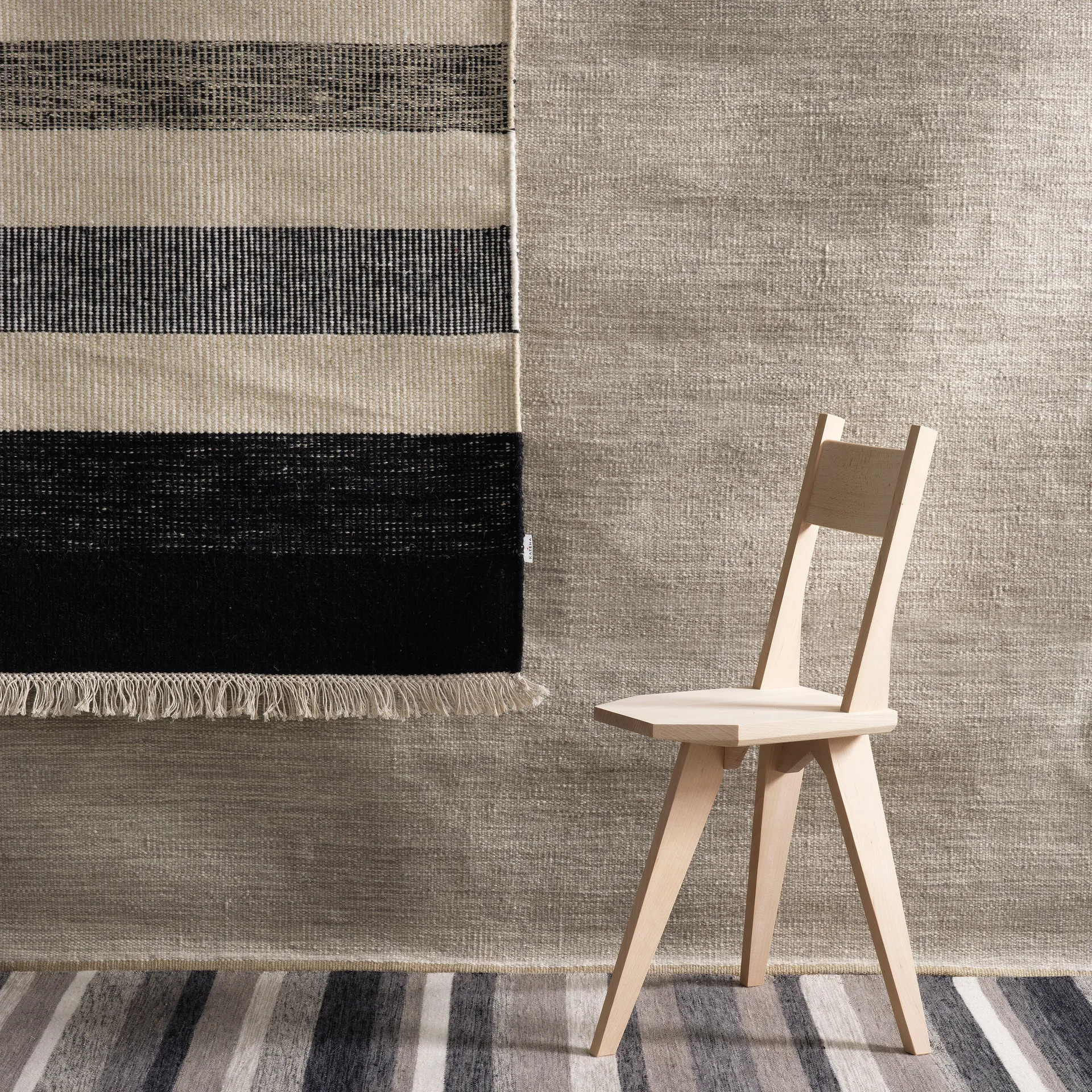 Tofta wave matto 170 x 240 cm, Valkoinen-musta Kateha