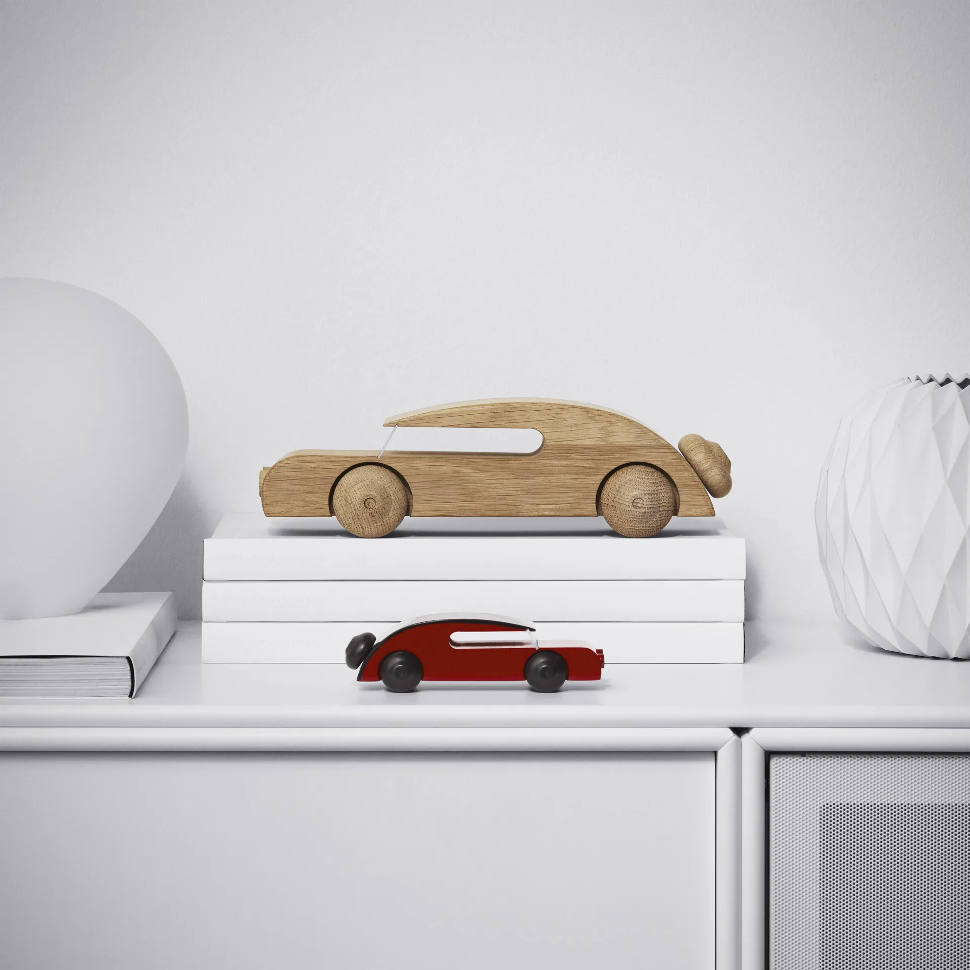 Kay Bojesen auto, maalattu pyökki, 13 cm Kay Bojesen Denmark