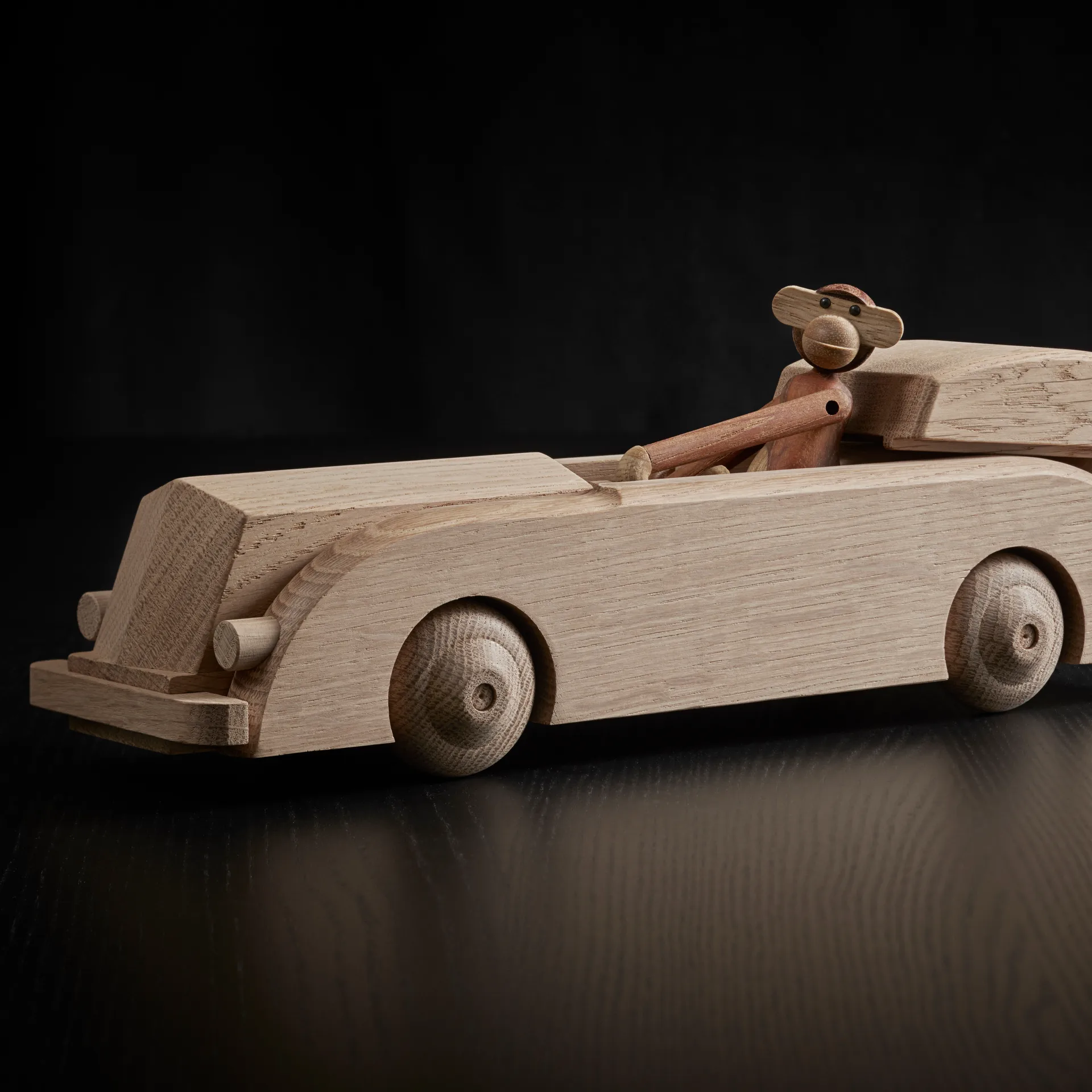 Kay Bojesen limousine iso, Tammi Kay Bojesen Denmark