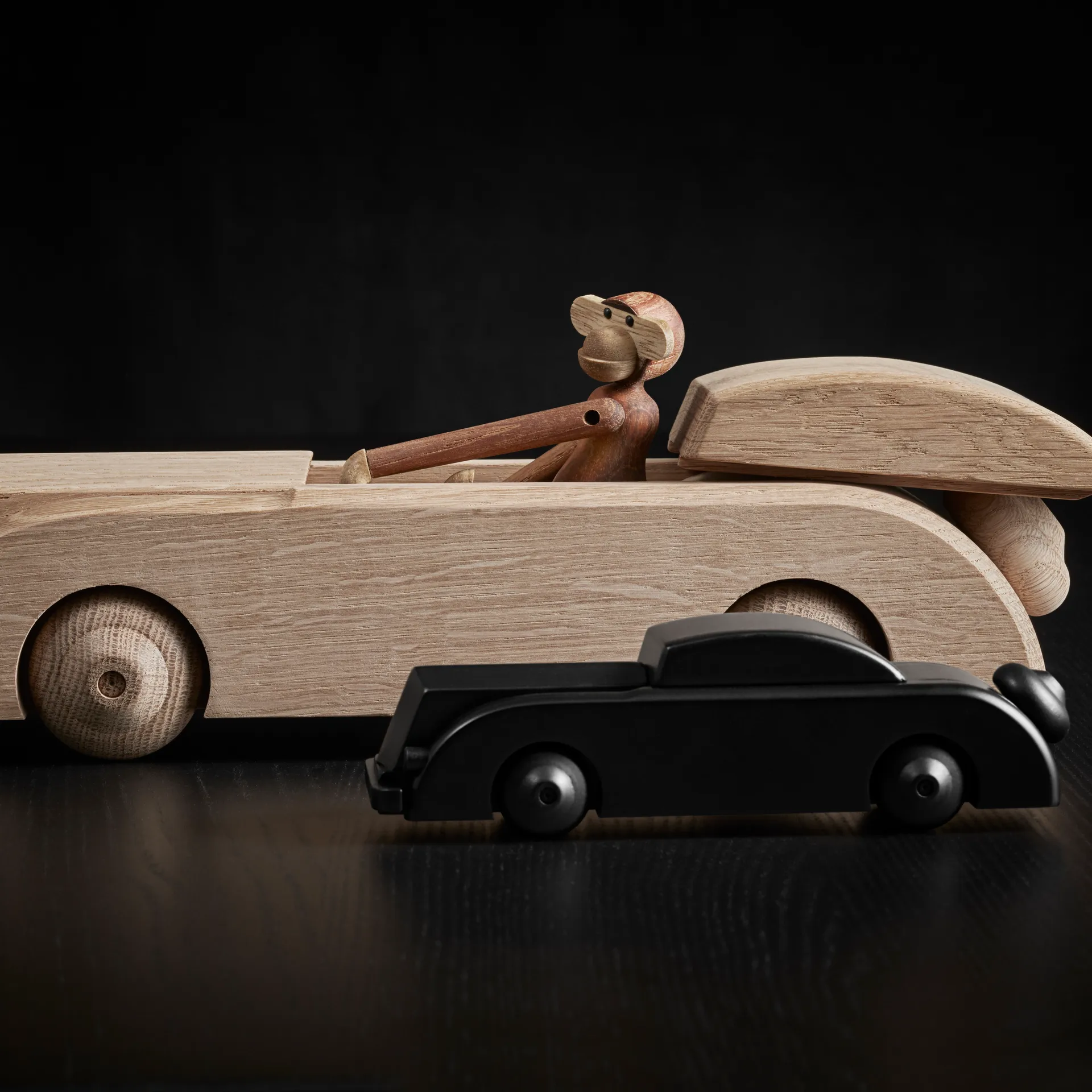 Kay Bojesen limousine pieni, Musta Kay Bojesen Denmark