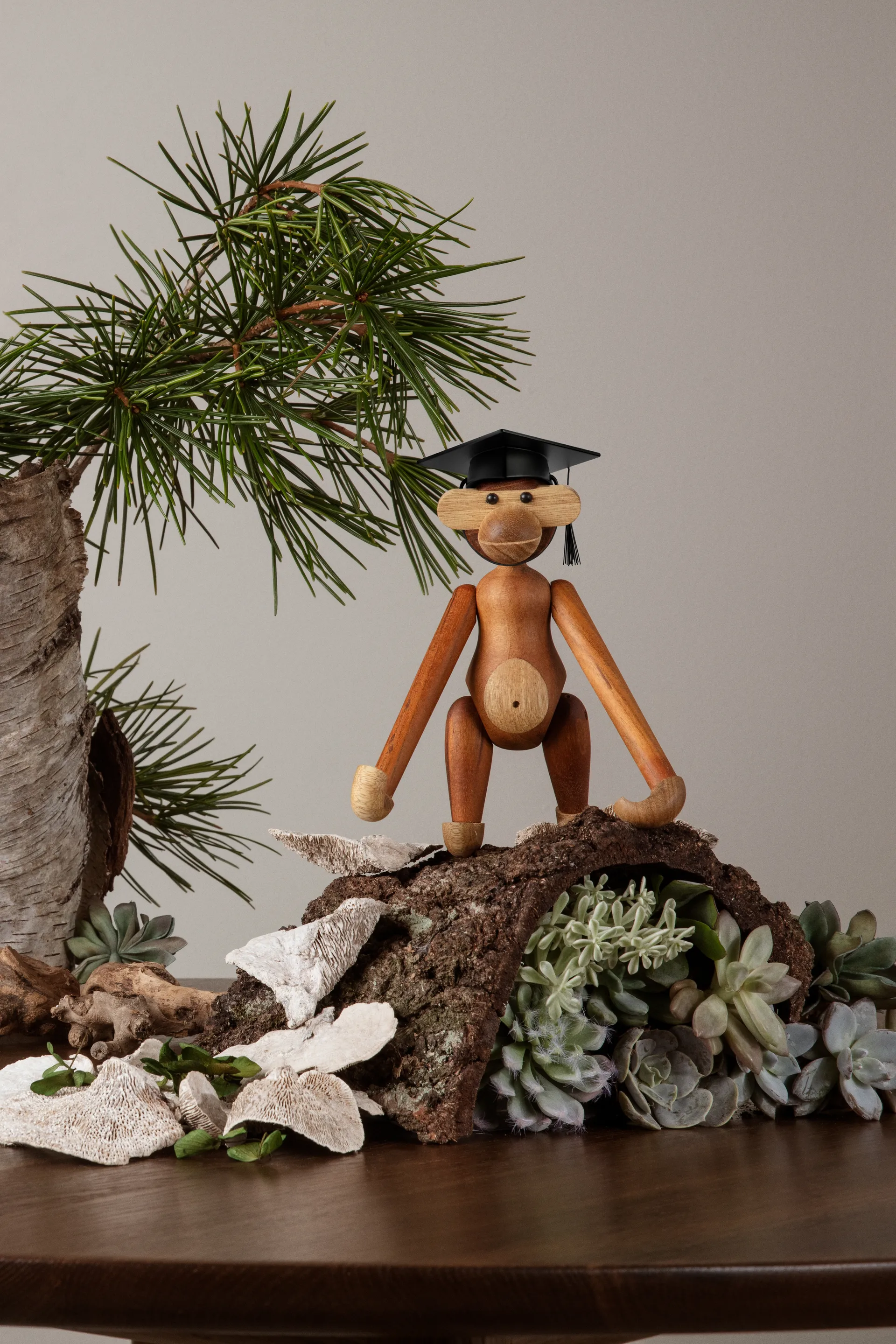 Kay Bojesen ylioppilaslakki apinalle pieni, Musta Kay Bojesen Denmark