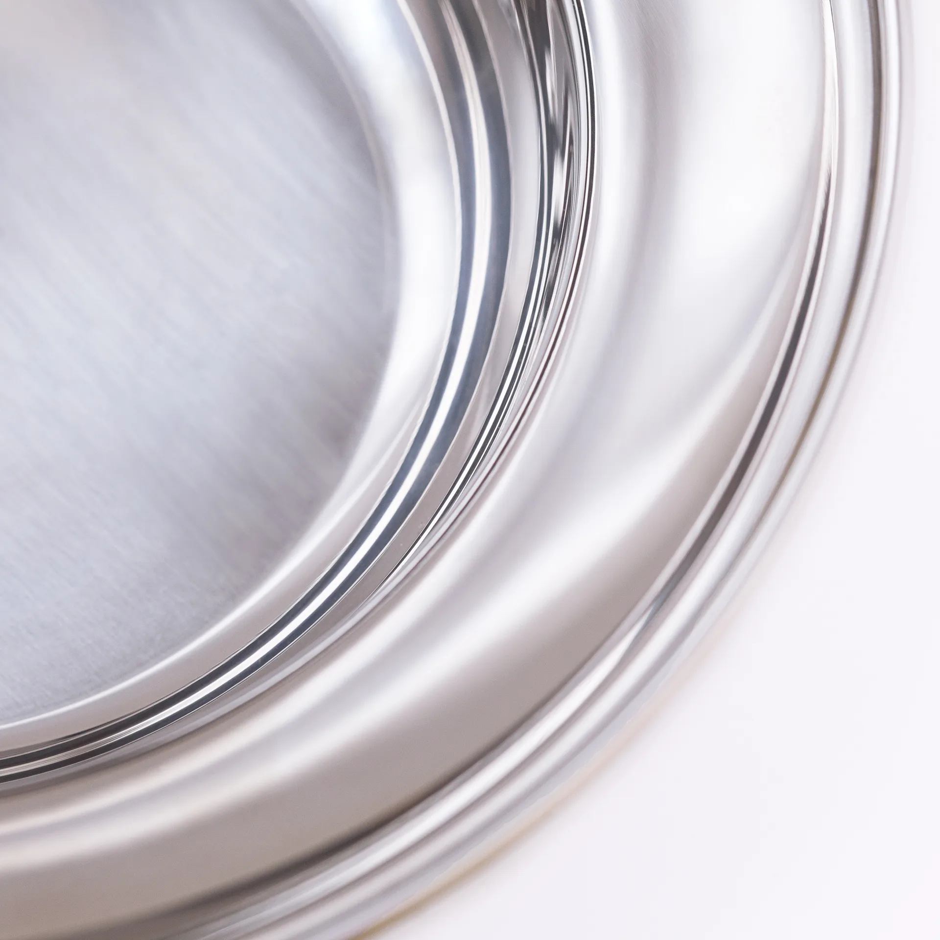 Kay Bojesen -lautanen teräs Ø 16,3 cm, Polished steel Kay Bojesen