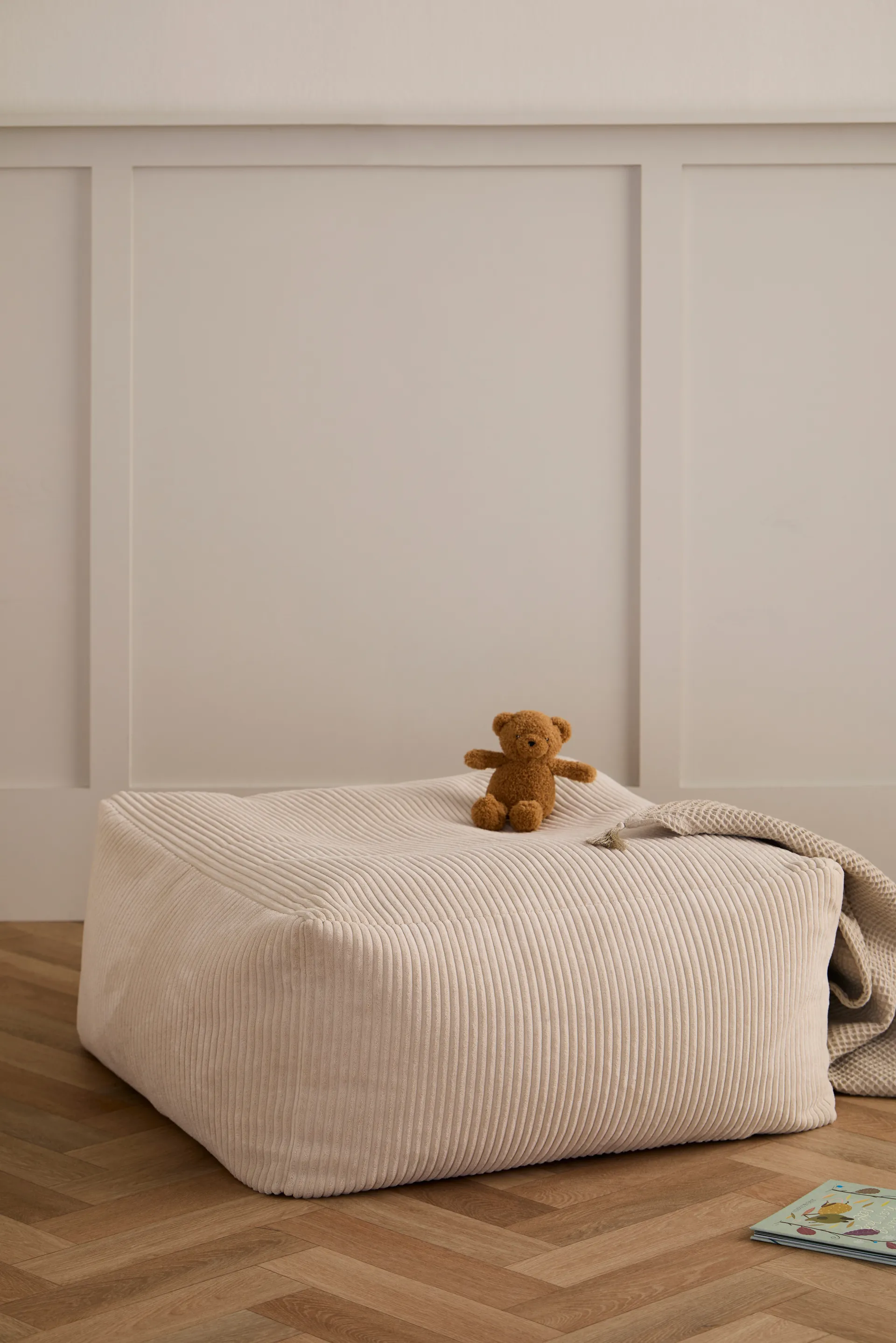 Kid's Base istuintyyny 85x85x34 cm, Naturellvalkoinen Kid's Concept