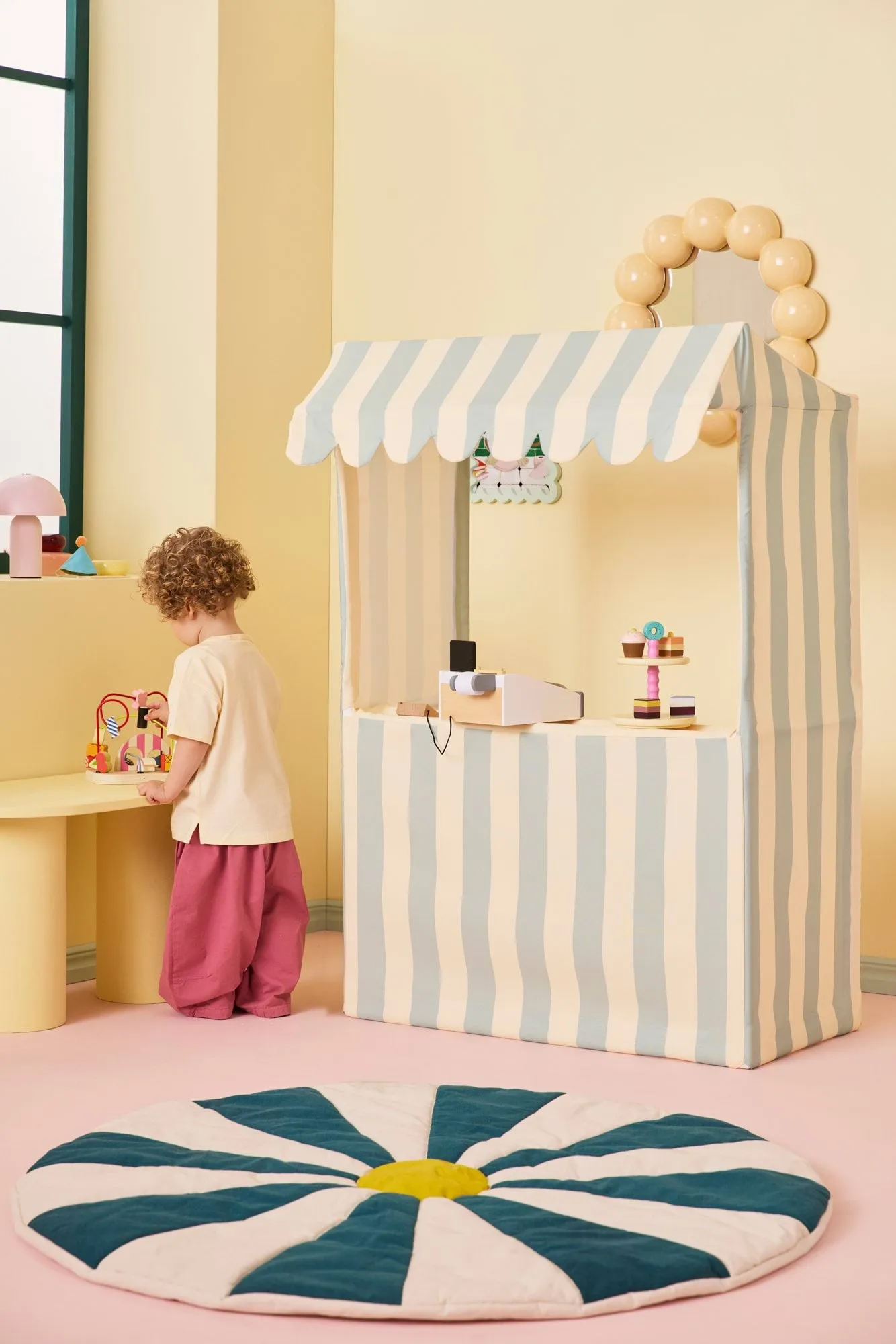 Kid’s Concept kakkutarjotin ja keksejä, 9 osaa Kid's Concept