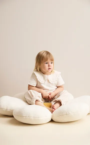 Kukkanen lattiatyyny - Luonnonvalkoinen, Ø100×15 cm - Kid's Concept