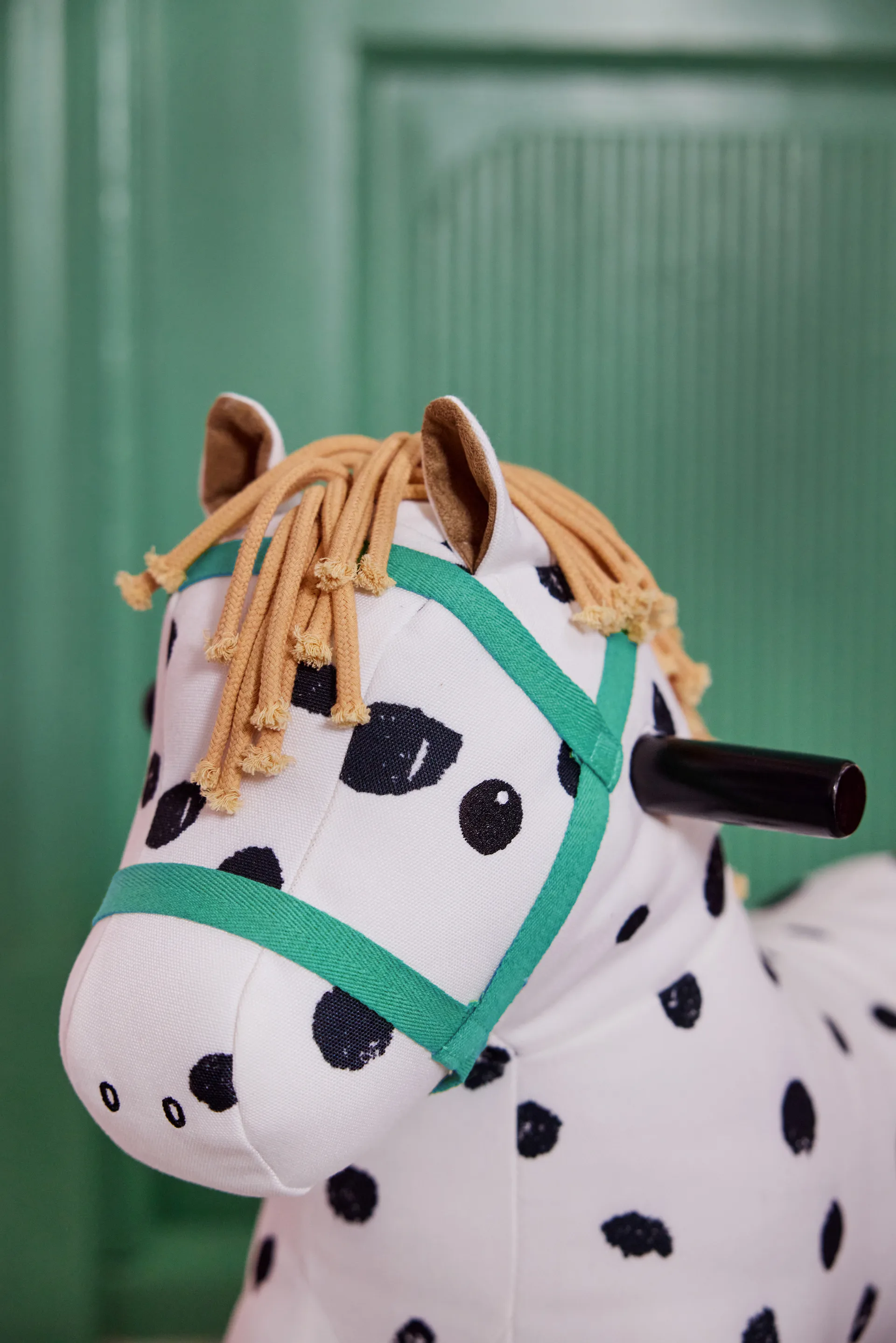 Pippi keinuhevonen, Valkea musta Kid's Concept