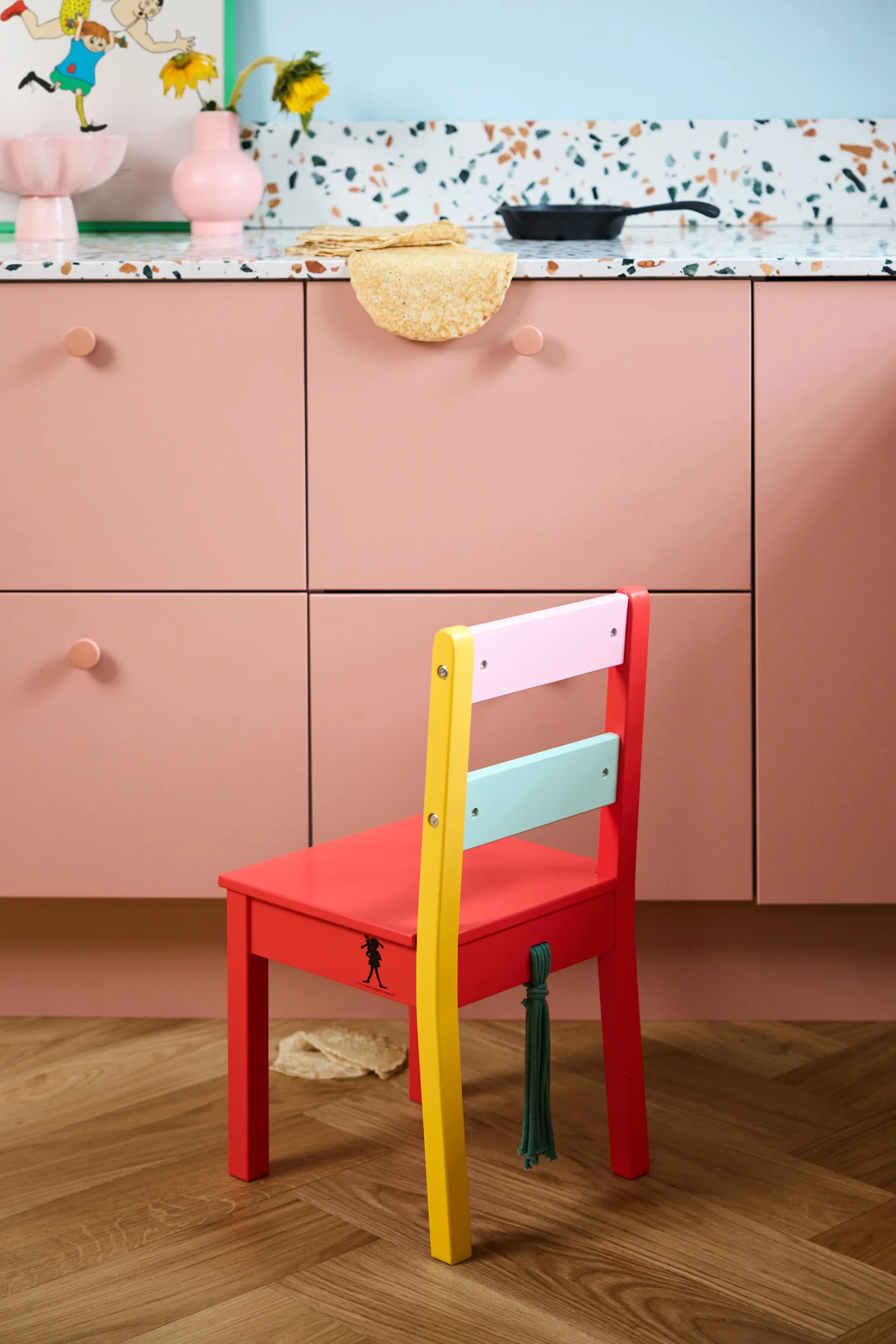 Pippi-tuoli, Monivärinen Kid's Concept