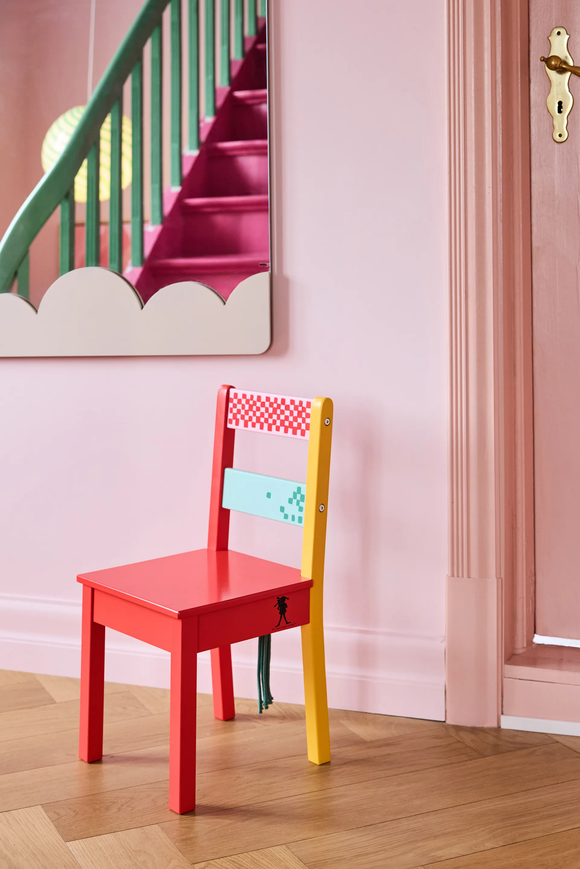 Pippi-tuoli, Monivärinen Kid's Concept