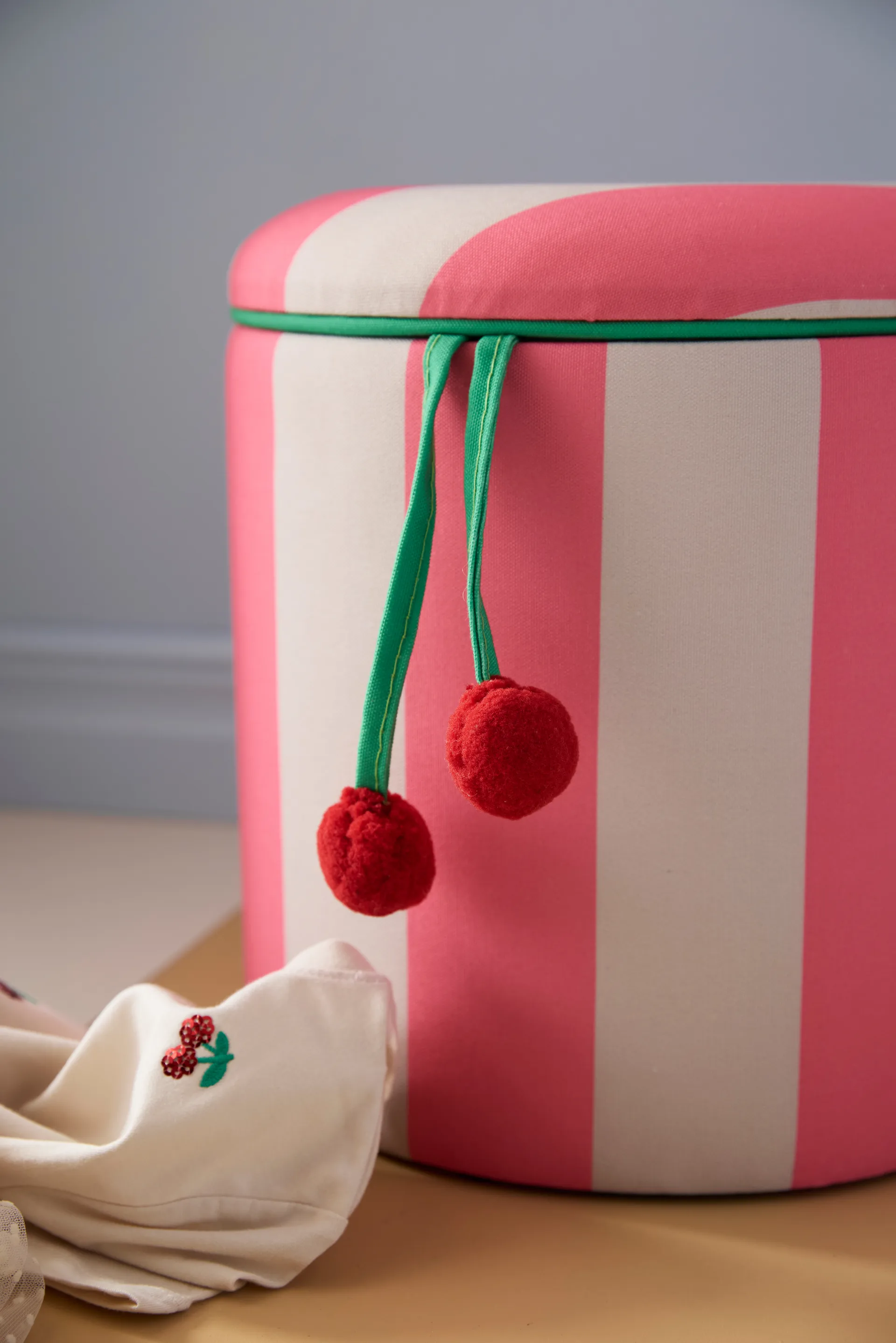 Säilytystilallinen sylinterimallinen rahijakkara, Rosa, Ø40×30,5 cm Kid's Concept