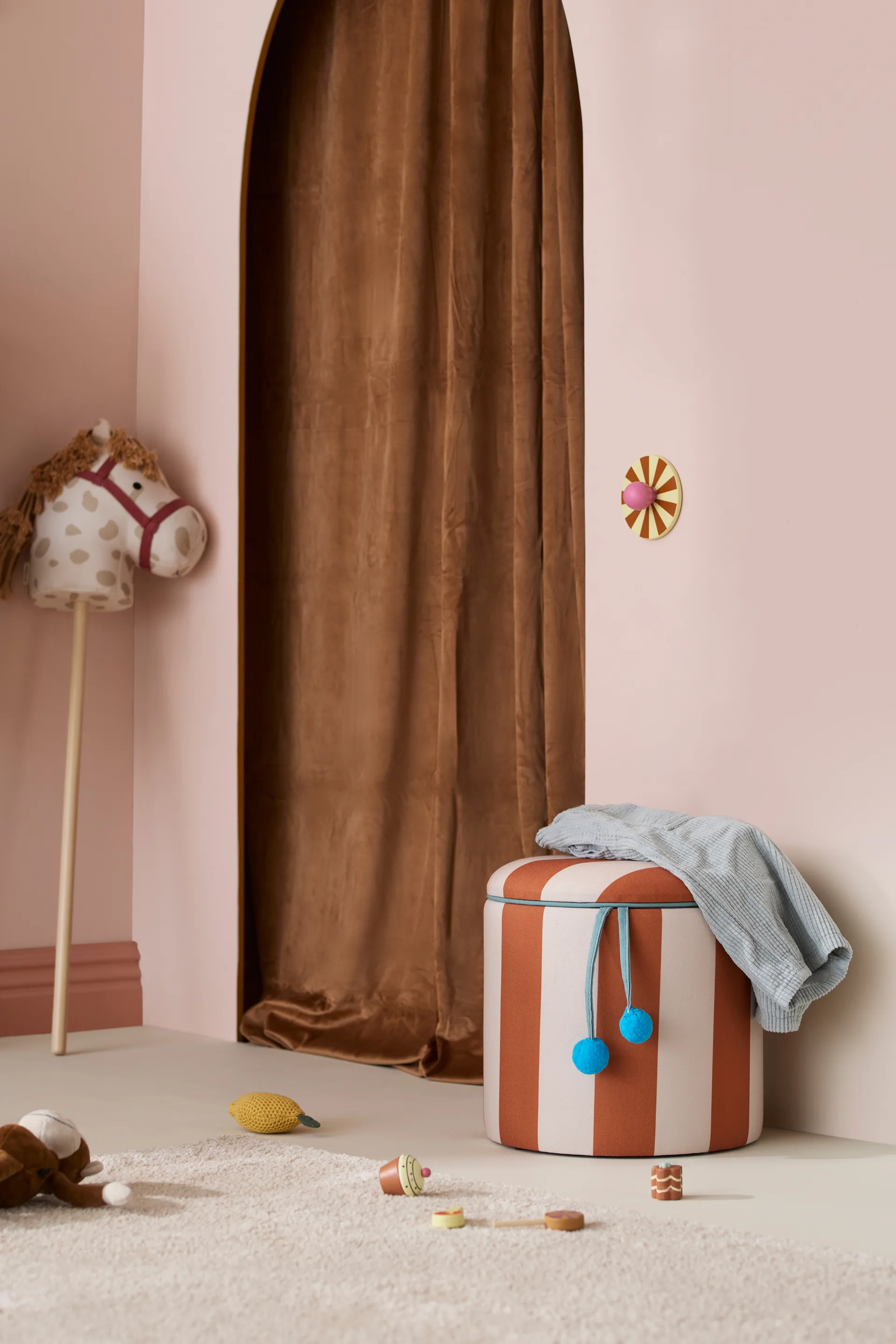 Säilytystilallinen sylinterimallinen rahijakkara, Ruskea, Ø40×30,5 cm Kid's Concept
