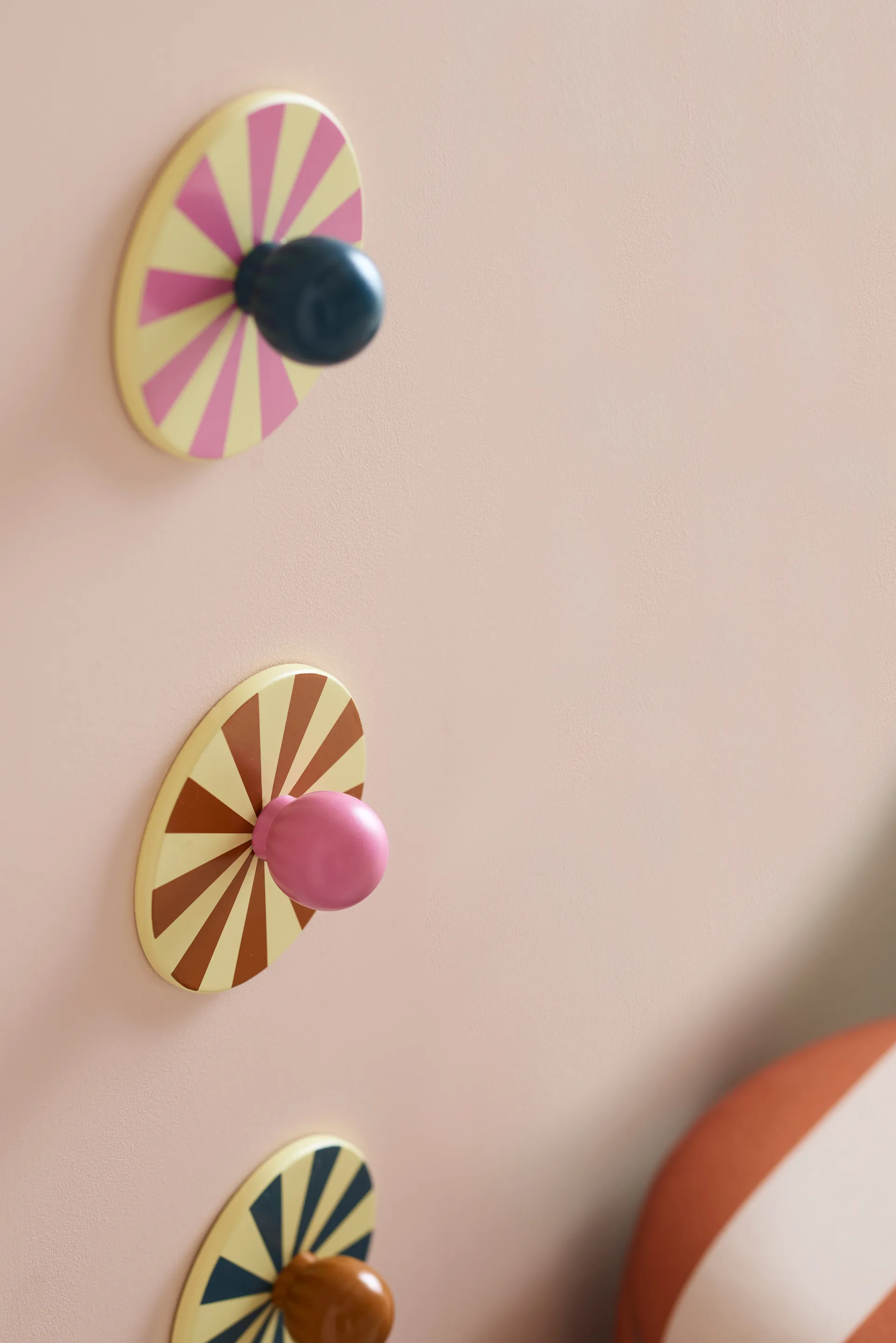 Sirkus koukku 3 osaa, Monivärinen, Ø10×4,4 cm Kid's Concept