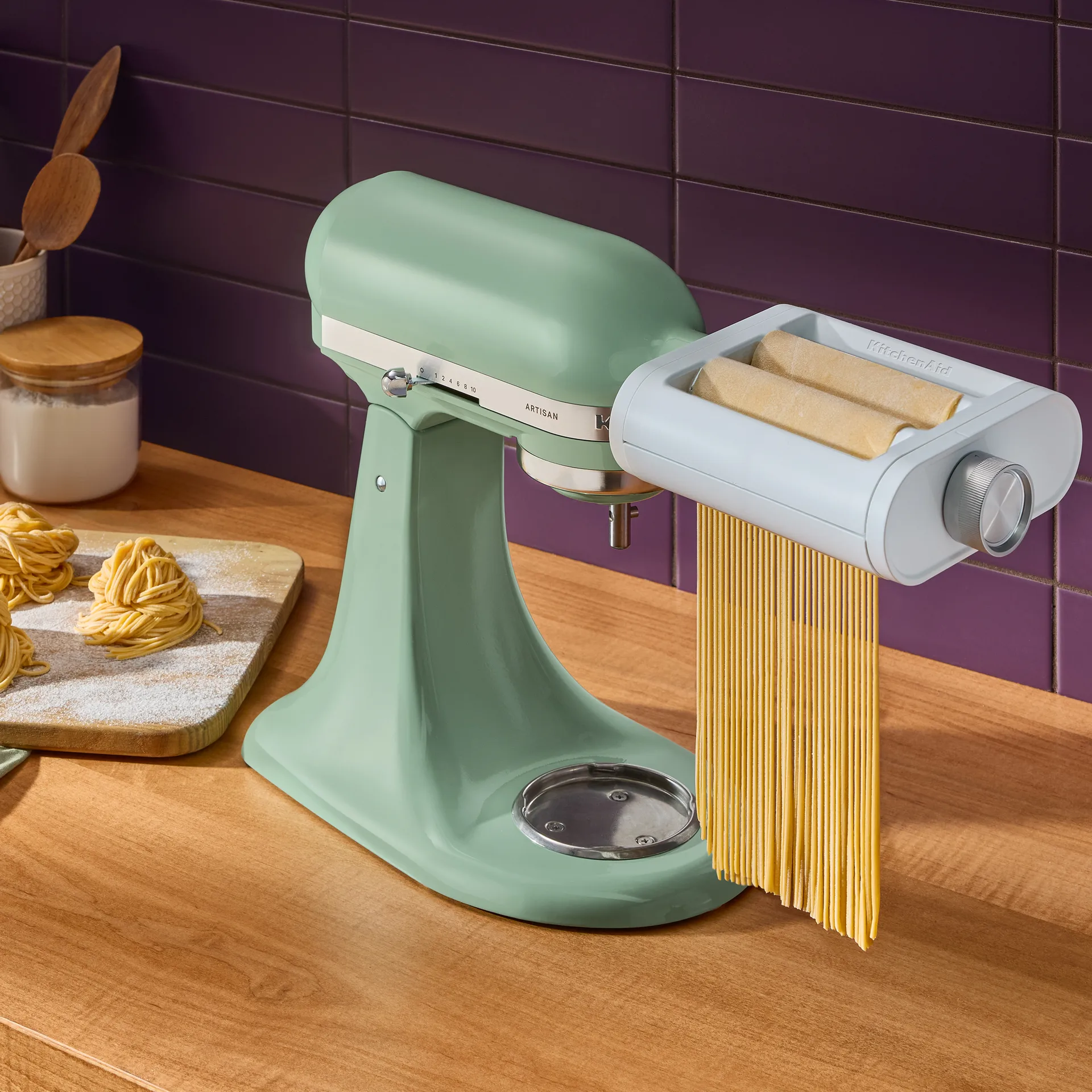 KitchenAid 3-in-1 pastalisäosa yleiskoneeseen, Muovi KitchenAid
