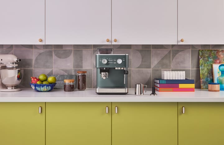 KitchenAid puoliautomaattinen espressokone jauhimella, Juniper KitchenAid