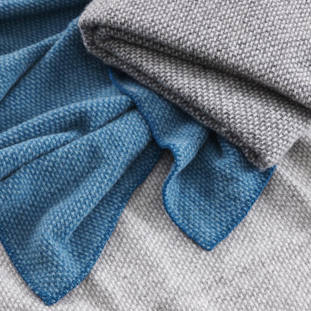 Domino villahuopa, tummanharmaa Klippan Yllefabrik