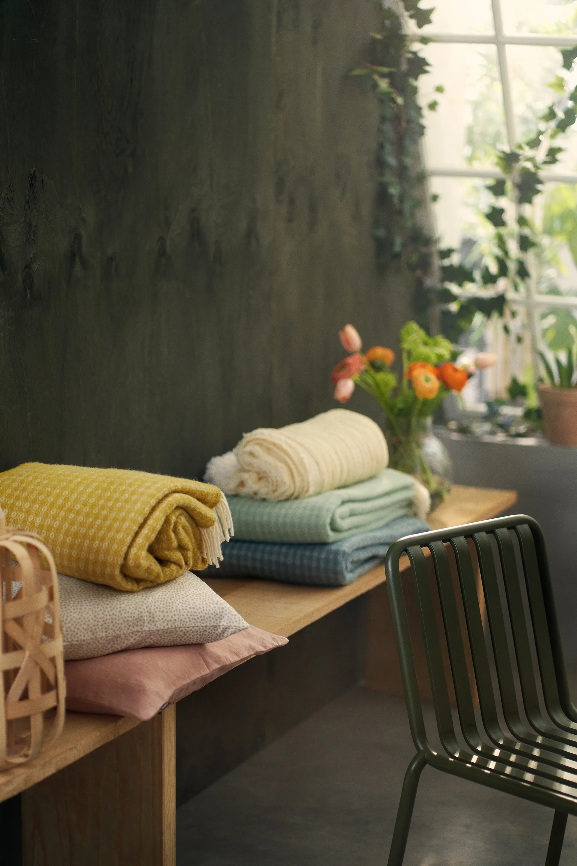 Loop villahuopa, 130 x 200 cm, Mustard (keltainen) Klippan Yllefabrik