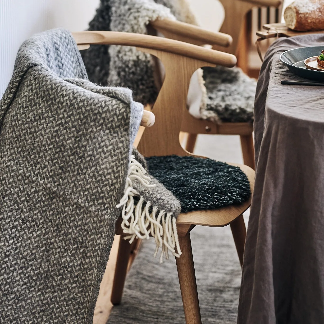 Polka villahuopa, harmaa Klippan Yllefabrik