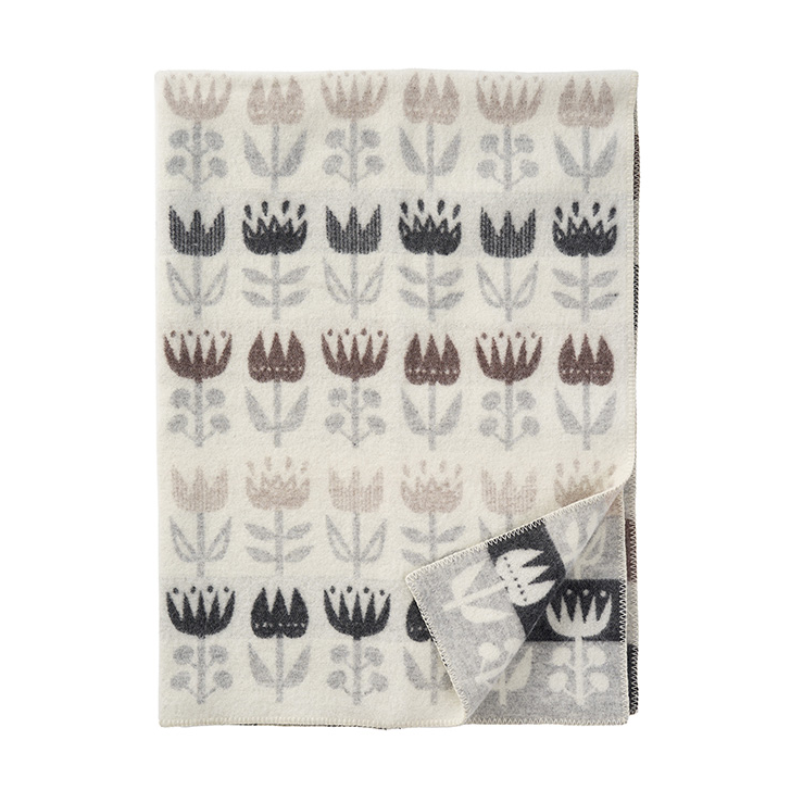 Klippan Yllefabrik Tulip peitto 130x180 cm Grey | Skandinaavinen Sisustus | Puuvillaviltit -ja peitot | Harmaa