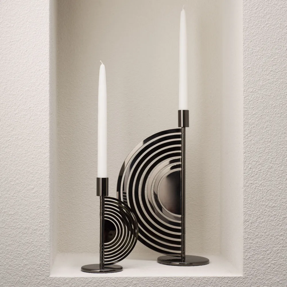 Cirkus kynttilänjalka, Musta, keskikokoinen KLONG