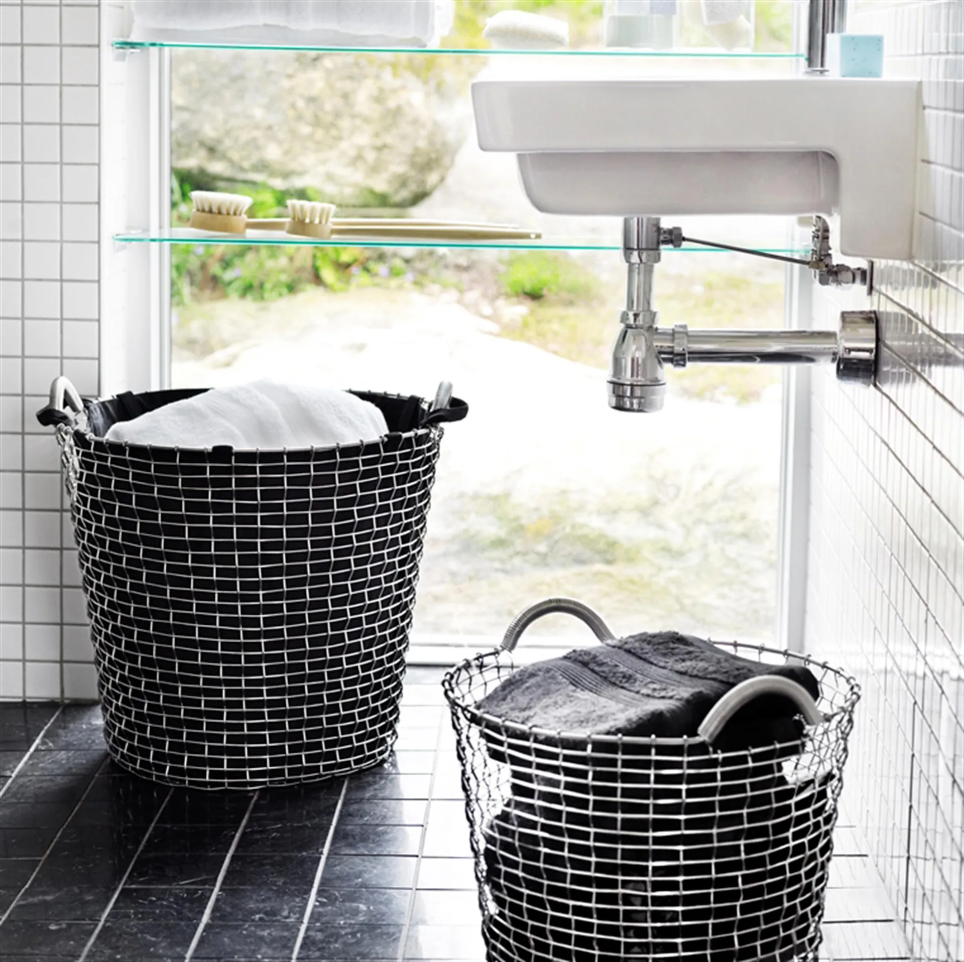 Pyykkisäkki Korbo koriin, musta 65 l KORBO