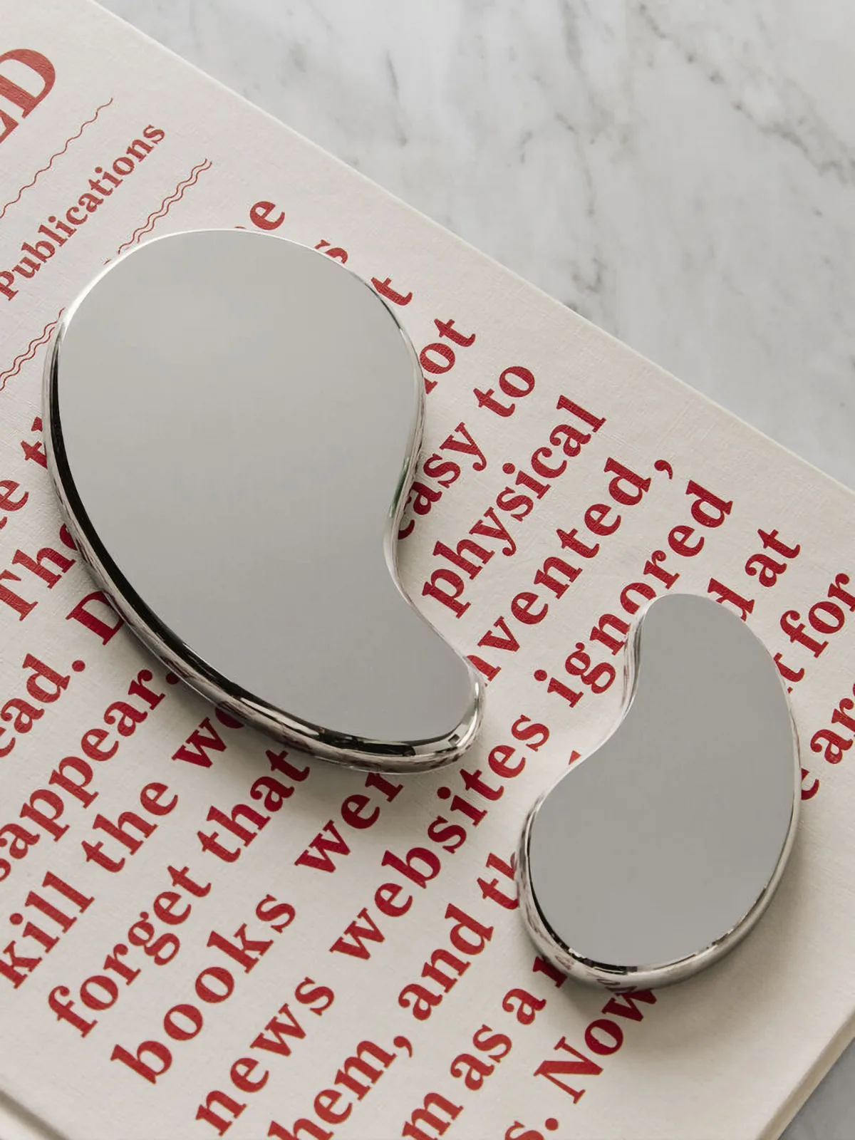 Tears of joy koriste-esine 2 osaa, Hopea Kosta Boda