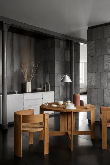 Collector ruokapöytä Ø120×74 cm - Lämmin lakattu tammi - Kristina Dam Studio